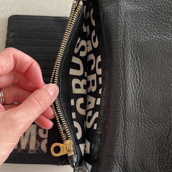 Marc Jacob’s Tri Fold Wallet - Picture 4 of 5